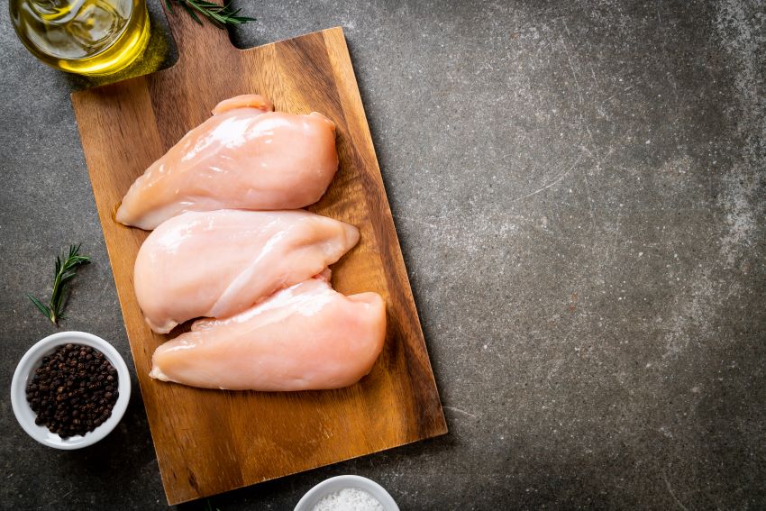 Cómo evitar contagios por bacterias en el pollo - TRAZA